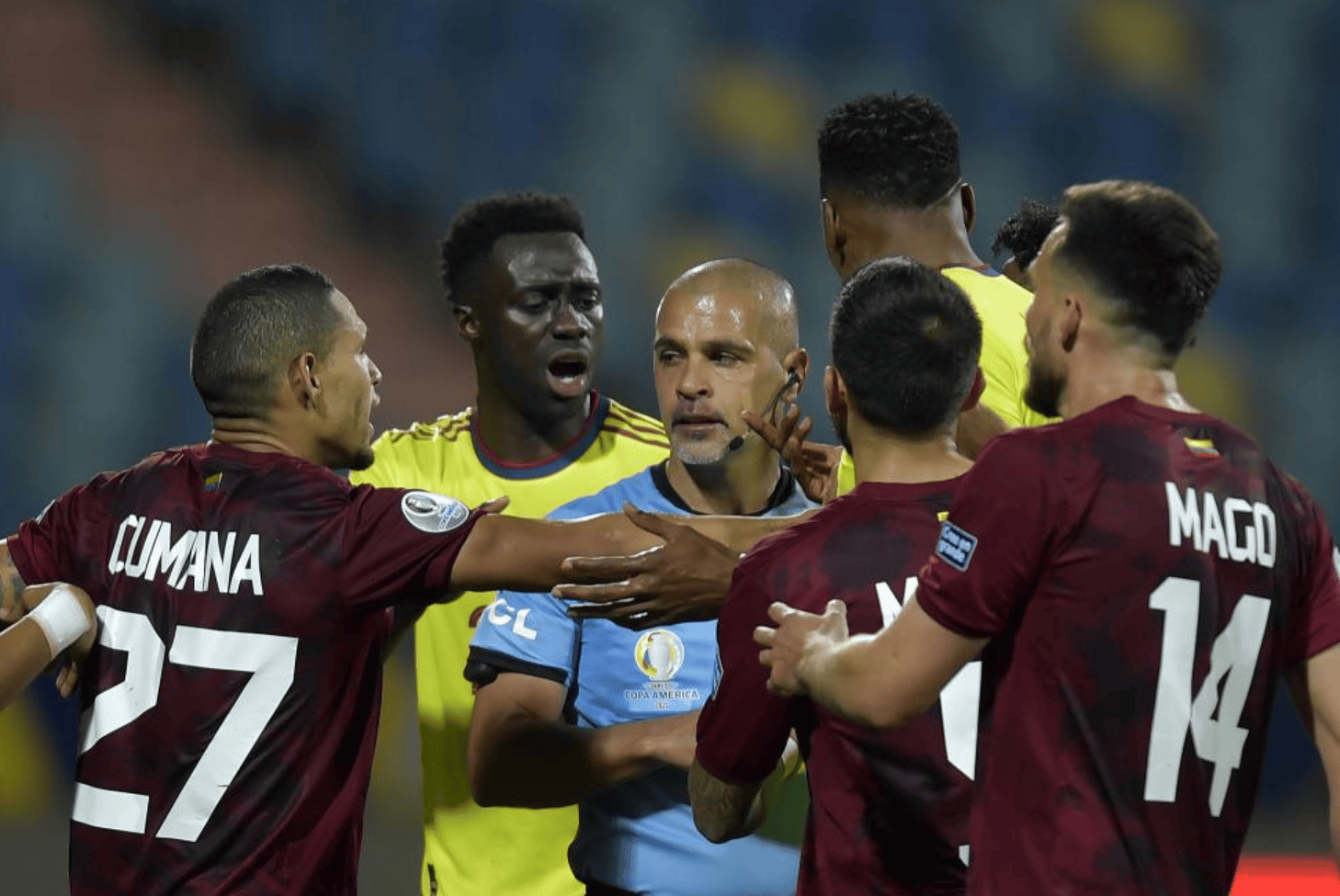 葡萄牙队1-1与英格兰队激战平局