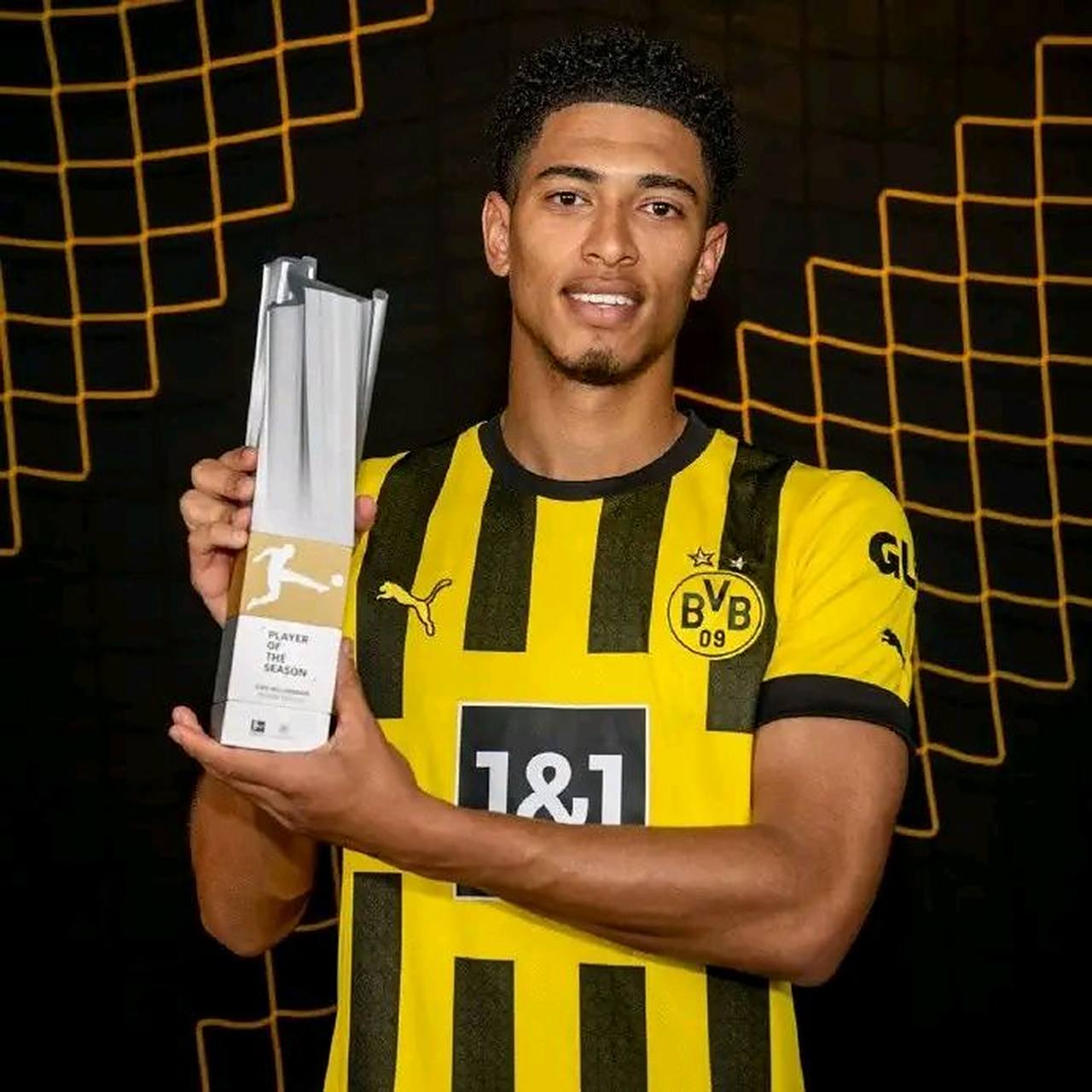 包含维戈塞尔塔遭遇多特蒙德枪击案，球员受伤的词条