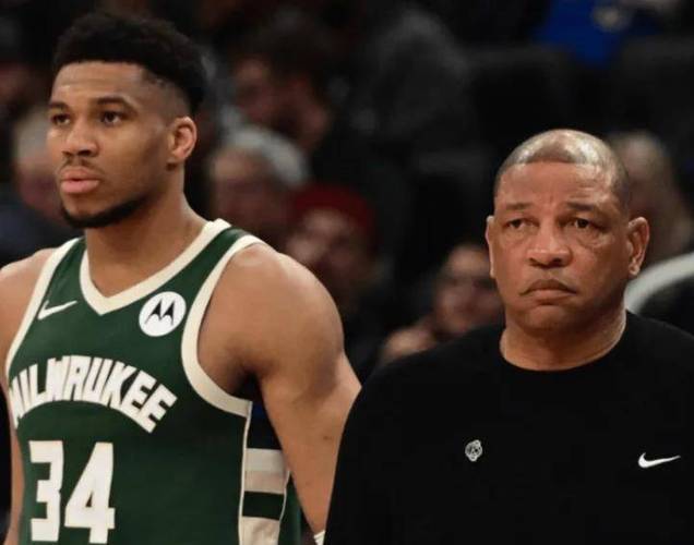 雄鹿逆转击败凯尔特人,保持不败 雄鹿逆转击败凯尔特人,保持不败