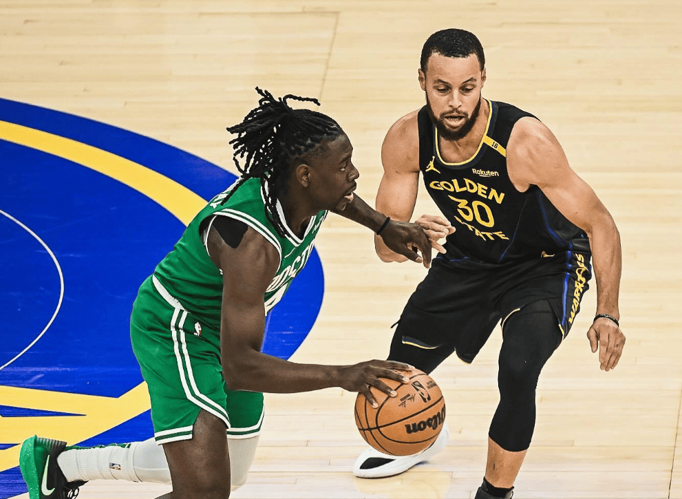 爱游戏在线-勇士遭活塞逆转，主场惨遭惨败