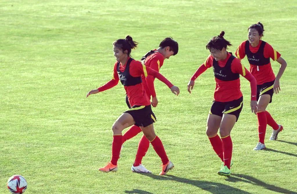 中国女足在国际赛场上再次引领风采 中国女足在国际赛场上再次引领风采