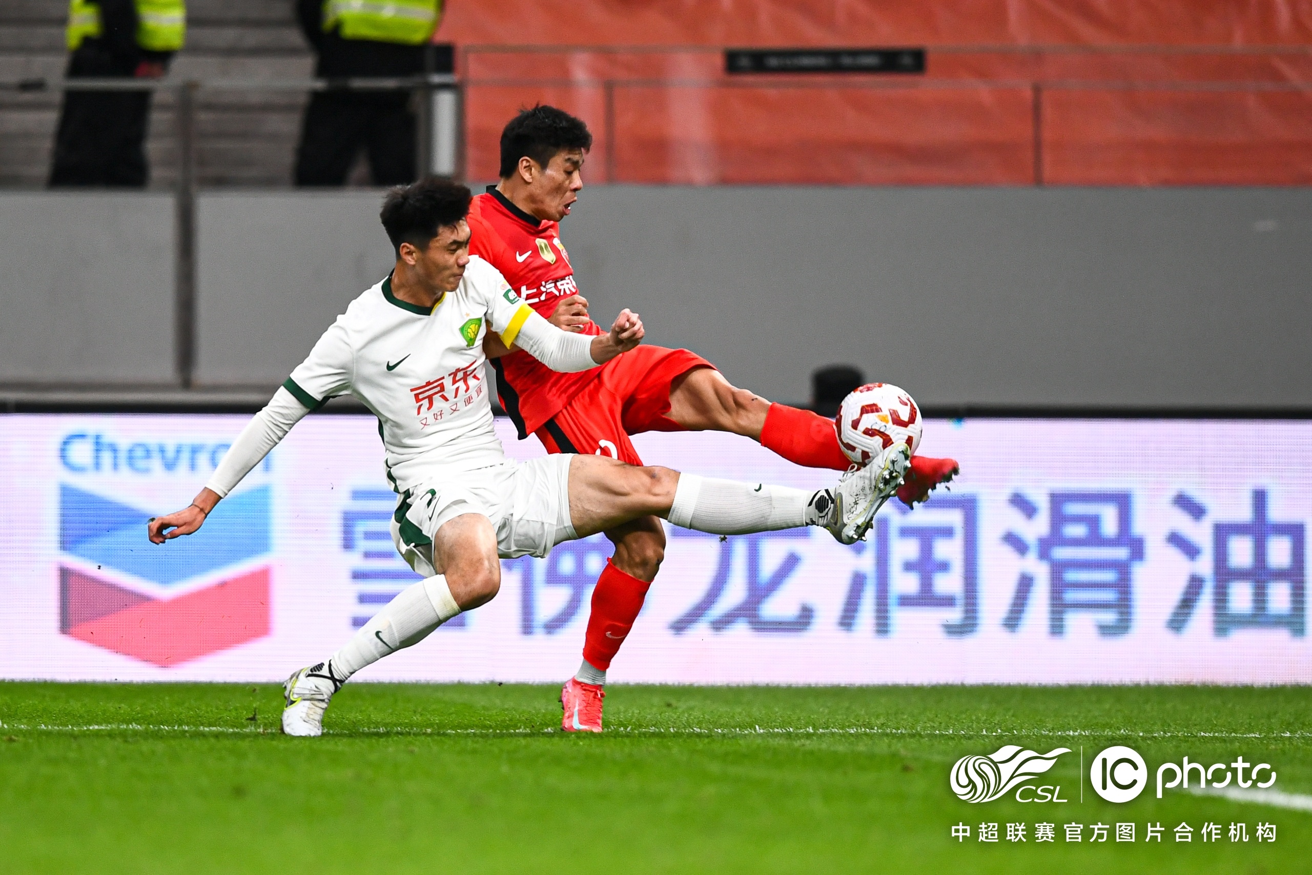 东方球队在国际足球赛事中实现突破