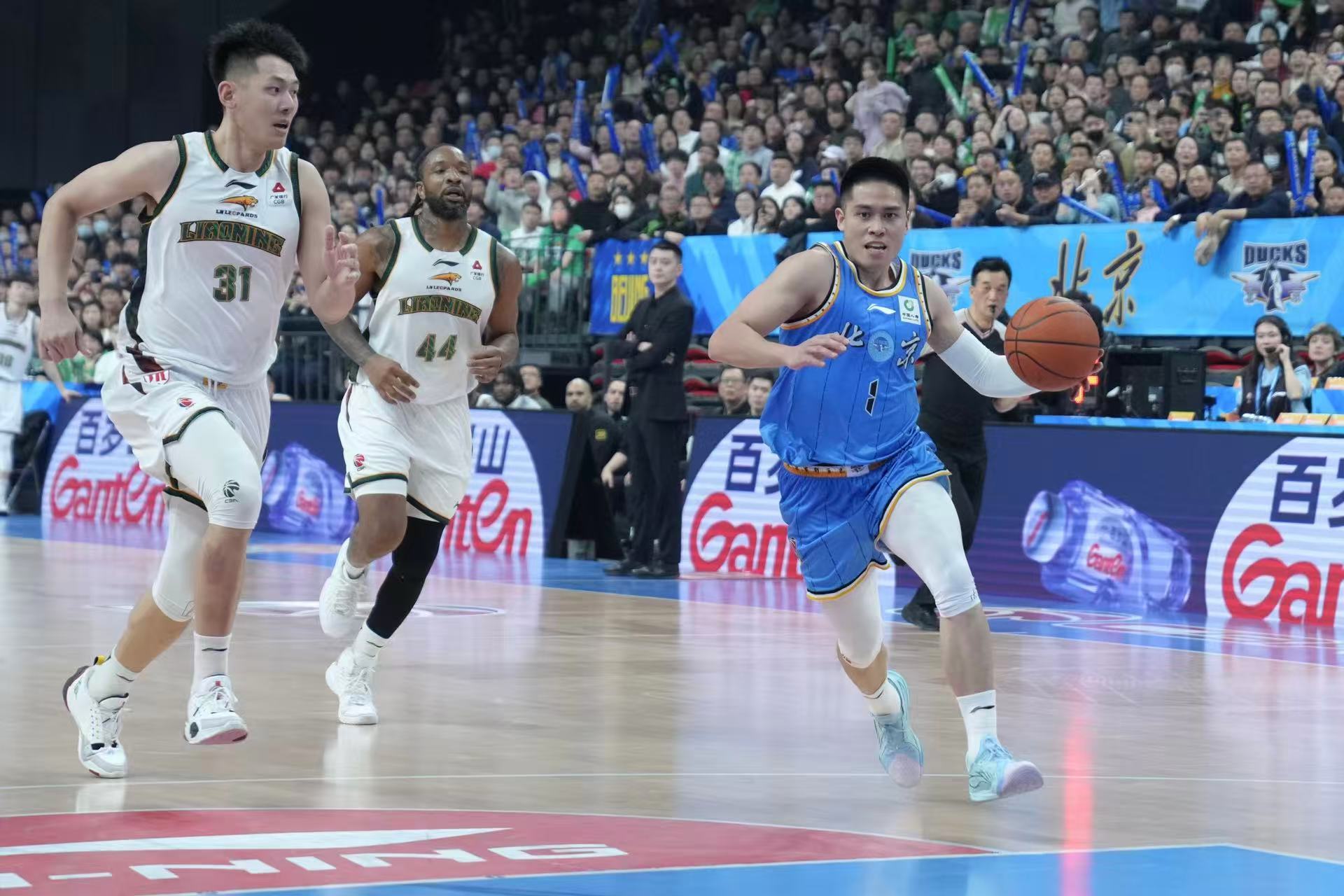 爱游戏直播-辽宁主场力克山东，取得三连胜的简单介绍