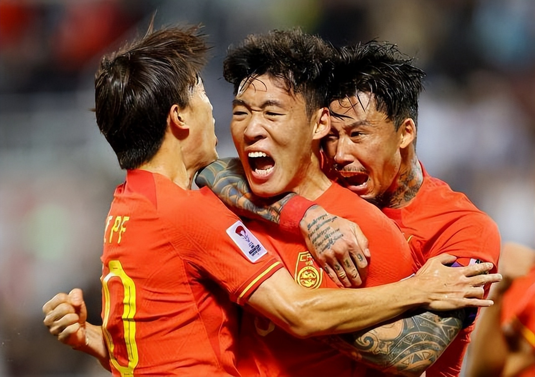 爱游戏娱乐-中国足球聚焦备战全新赛季